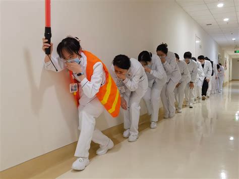 访问者问卷 的图像结果