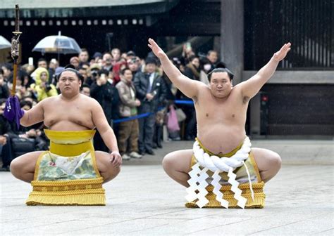 很多日本女人的愿望是嫁相扑选手，这运动在日本如此受追捧？|相扑|力士|选手_新浪网
