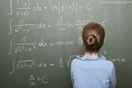 女人梦见在做数学题是什么意思预兆 - 原版周公解梦大全