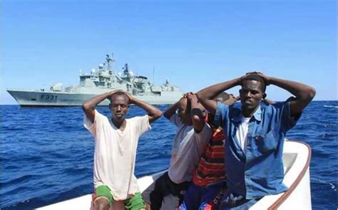 索马里海盗再度出击疯狂劫持过往商船 - 海洋财富网