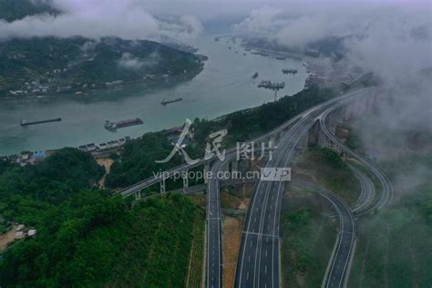 湖北宜昌：三峡江北再添一条高速公路-人民图片网