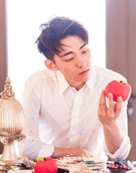 黄子韬和熊黛林同框图片