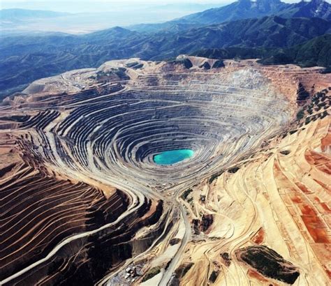 2018年全球铜矿开采成本及矿山品味分析（图）_观研报告网