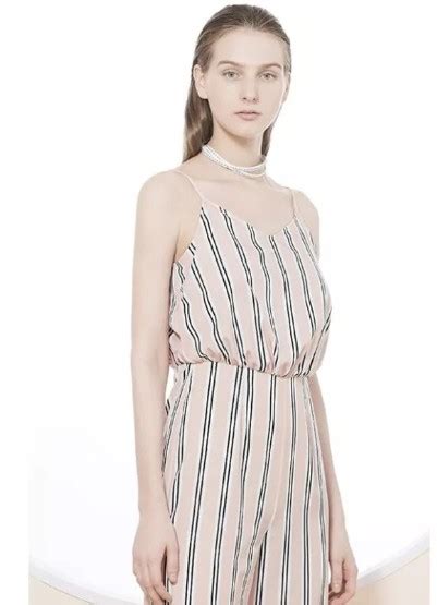 AIVEI艾薇女装2019夏季新款条纹系列-服装品牌新品-CFW服装设计网手机版