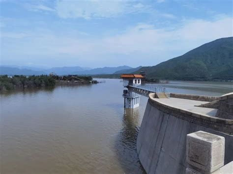 西溪水库泄洪确保水库度汛安全--今日宁海