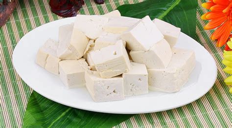 告诉你做臭豆腐的技巧，在家也能自己做！__财经头条
