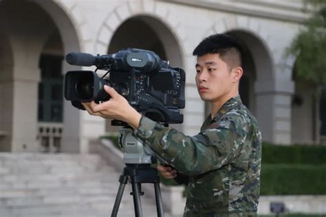 今天的头条，送给“兵记者”！_中国军情_军事_新闻中心_台海网