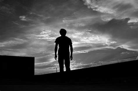 【一个人的孤独摄影图片】温州人像摄影_太平洋电脑网摄影部落