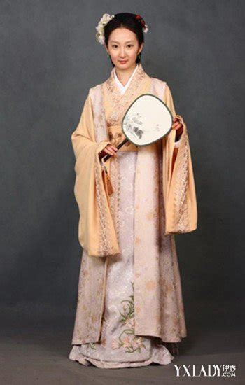 【图】古代裙子的种类介绍 揭秘中国古代女子穿裙子的讲究(3)_古代裙子的种类_伊秀服饰网|yxlady.com