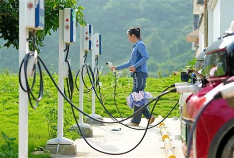广西梧州：充电桩助力低碳行|四恩寺|梧州市|充电桩_新浪新闻