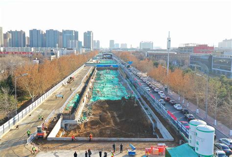 【组图】北京轨道交通M22号线河北三河段紧张施工【中经视觉】