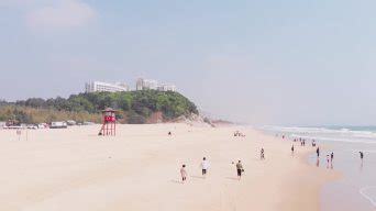 阳江海滩上午海滩沙滩看海摄影图配图高清摄影大图-千库网