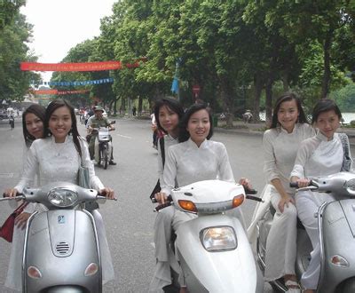 顺化遇到的越南女孩，喜欢中国文化，想来中国留学
