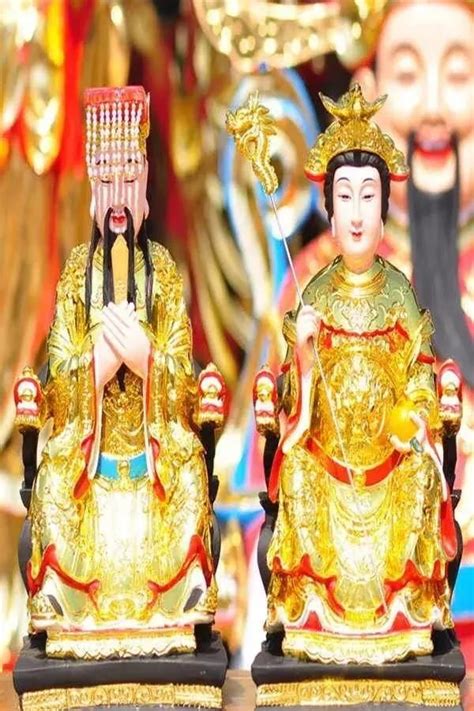 中国神话传说中，玉帝、王母都是谁？ 玉皇大帝 王母娘娘 - 拾味生活