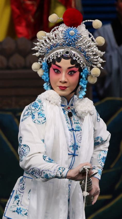 著名京剧演员姜亦珊意外离世 年仅41岁_手机新浪网