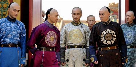 雍正皇帝和老十三胤祥，并不是亲生兄弟，为何关系那么好？