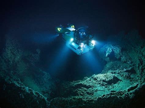 大海的深处是什么？带你走进未知的世界|大海|深海|马里亚纳海沟_新浪新闻