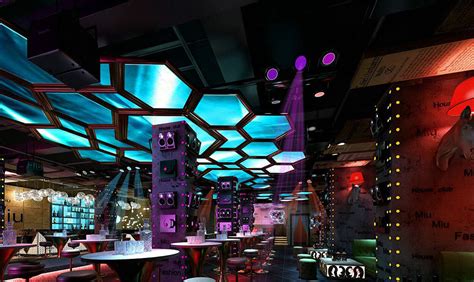 酒吧灯光设计 | 用光色构造的“优雅”与“帅气”