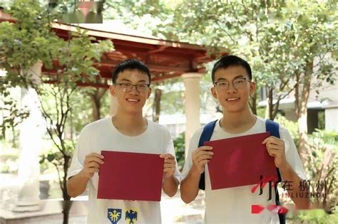 广西双胞胎兄弟同时考上清华大学 查分数时发现神奇一幕（图）(3)_奇象网