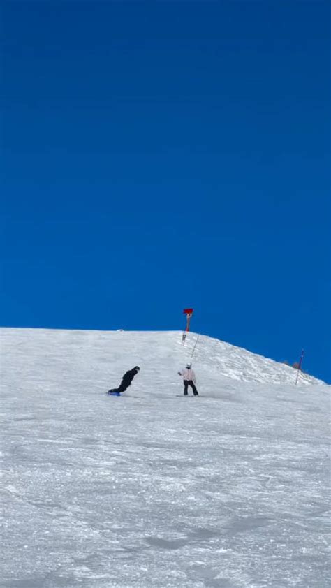 瘦下来的贾玲户外活动很丰富呀，又有网友在新疆滑雪偶遇贾玲……|贾玲|新疆_新浪新闻