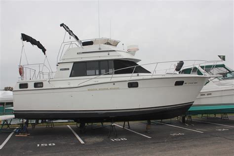 Carver 3207 1987 for sale for $5,000 - Boats-from-USA.com