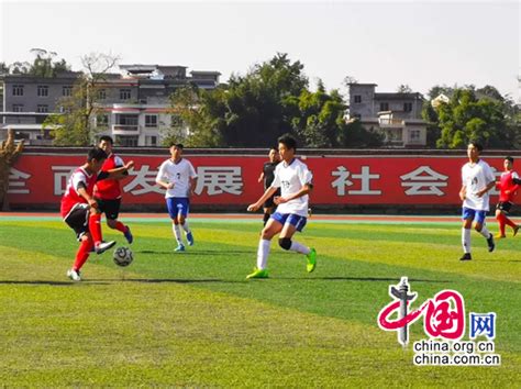 重庆八中高中足球队首次亮相重庆市2019校园足球大赛并斩获佳绩