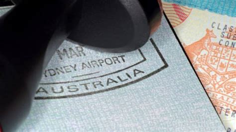 外国人永久居留身份证申请条件是什么 - 知百科