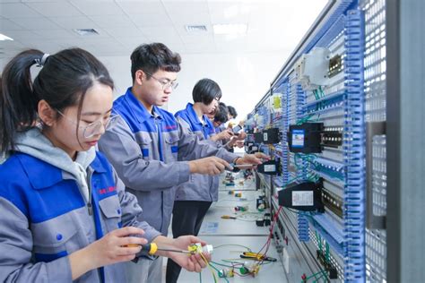 明天技术外出学习-郑州比亚特自动化设备有限公司