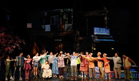 舞台剧小演员图片