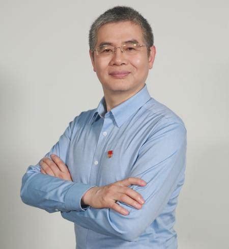 [党代表通道]胡伟武：龙芯CPU性能正向中高端迈进-中国科技网