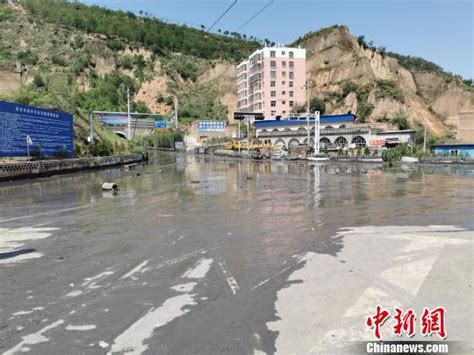陕西子长县一小型坝溃塌洪水溢出 无人员伤亡_荔枝网新闻