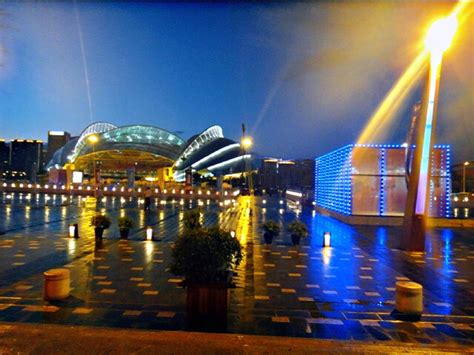 实拍！运动会开幕前的郑州奥体中心，颜值与内涵兼具的城市新地标 - 知乎