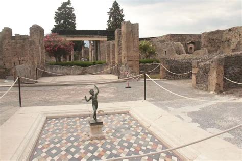 意大利庞贝古城考古遗址高清图片下载-正版图片507079835-摄图网