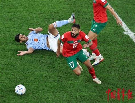 早安世界杯丨摩洛哥点球大战淘汰西班牙，葡萄牙6:1大胜瑞士|西班牙|葡萄牙|摩洛哥_新浪新闻