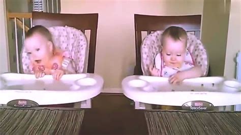 双胞胎宝宝搞笑视频 小孩搞笑视频大全！