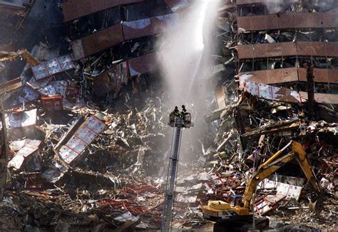 实拍：10张珍贵现场图片告诉您，当年的911有多恐怖 - 知乎