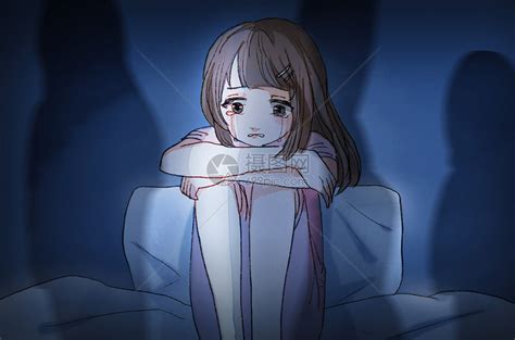 在哭泣的少女图片