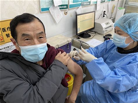 沈阳市大东区金融机构从业人员新冠疫苗接种工作顺利推进