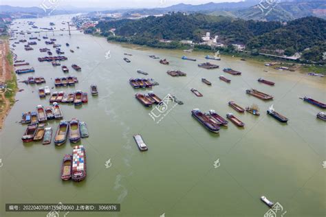 广西梧州西江黄金水道水上高速,港口码头,建筑摄影,摄影素材,汇图网www.huitu.com