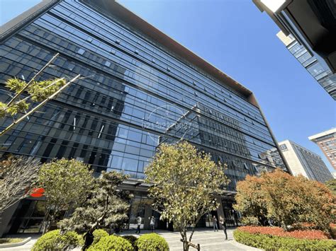 上海国际贸易中心写字楼出租-九三办公室租赁
