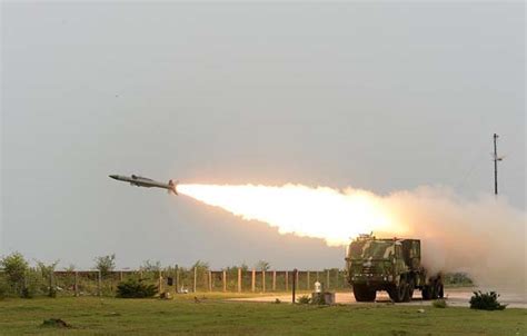 印媒：印度正提升武器弹药储备，从应对“10天激战”提高至“15天激战”
