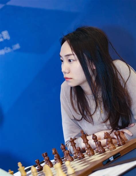 刚刚，重庆95后棋手雷挺婕获得挑战世界冠军资格-新重庆客户端