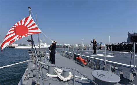 当地时间4月3日，日本海自今年3月19日入列的“摩耶”级驱逐舰次舰…_凤凰网军事_凤凰网