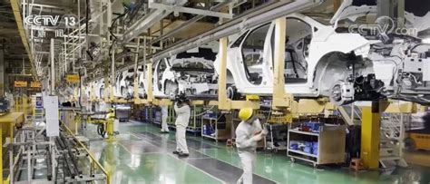 【汽车情报】东风日产郑州工厂第200万辆整车暨第300万台发动机下线
