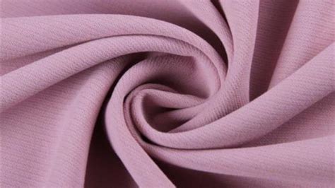 芬迪围巾一般高仿用的什么面料-芬迪围巾高仿和正品的区别-趣丁网