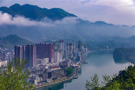 湖北宜昌最大的县，比2个鄂州大，接近半个武汉，相当于0.3个荆门|宜昌|长阳|鄂州_新浪新闻