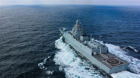 俄海军4000吨级新型护卫舰服役 开工时间距今已12年_手机新浪网