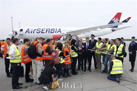塞尔维亚飞俄罗斯航班收到炸弹威胁紧急返航 - 航空要闻 - 航空圈——航空信息、大数据平台