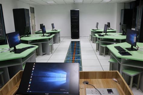 计算机实验室-计算机学院