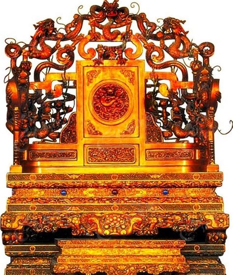 15 北京故宫太和殿内的金漆蟠龙宝座与金漆雕龙围屏-传统艺术-图片